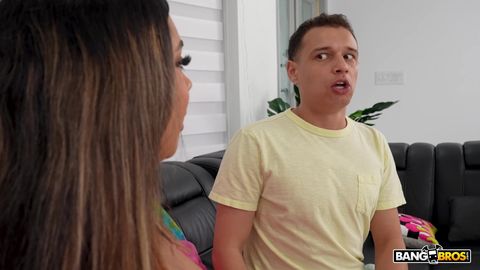 Gigi Lysette wird hart von Johnny gefickt